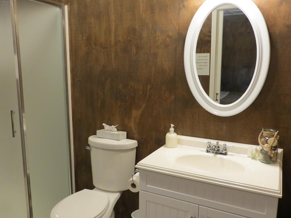 Orchard View Bed And Breakfast Moose Jaw Bagian luar foto