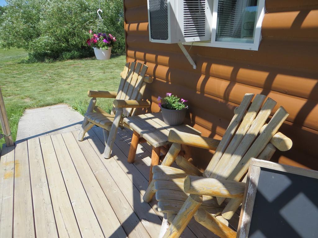 Orchard View Bed And Breakfast Moose Jaw Bagian luar foto